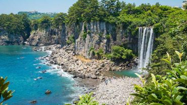 Jeju Island, South Korea – Volcanic Landscapes, Waterfalls, and Unique Culture